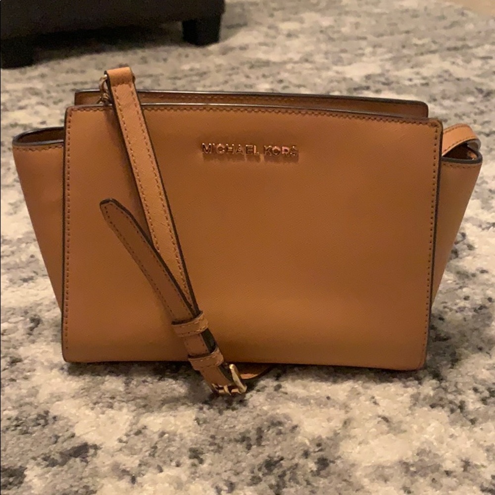 Michael Kors Crossbody